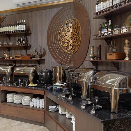 Garuda Boutique Hotel Сухуми Екстериор снимка