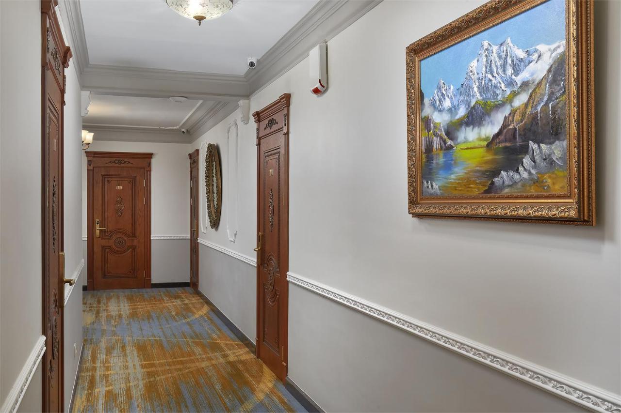 Garuda Boutique Hotel Сухуми Екстериор снимка