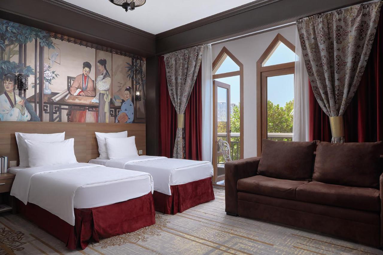 Garuda Boutique Hotel Сухуми Екстериор снимка