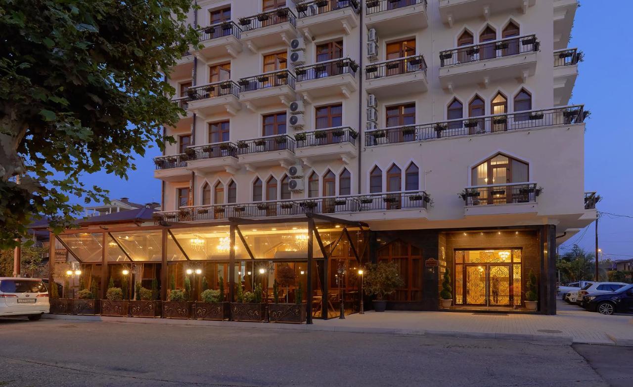 Garuda Boutique Hotel Сухуми Екстериор снимка