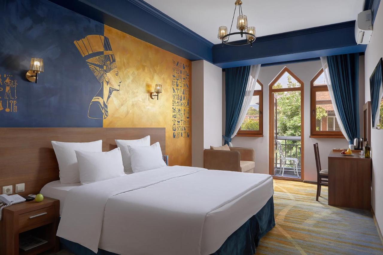 Garuda Boutique Hotel Сухуми Екстериор снимка