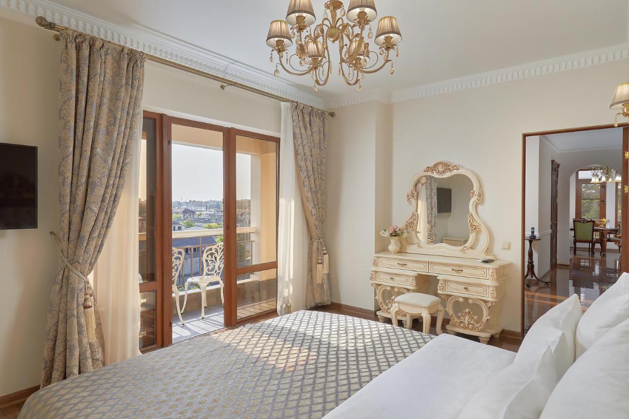 Garuda Boutique Hotel Сухуми Екстериор снимка